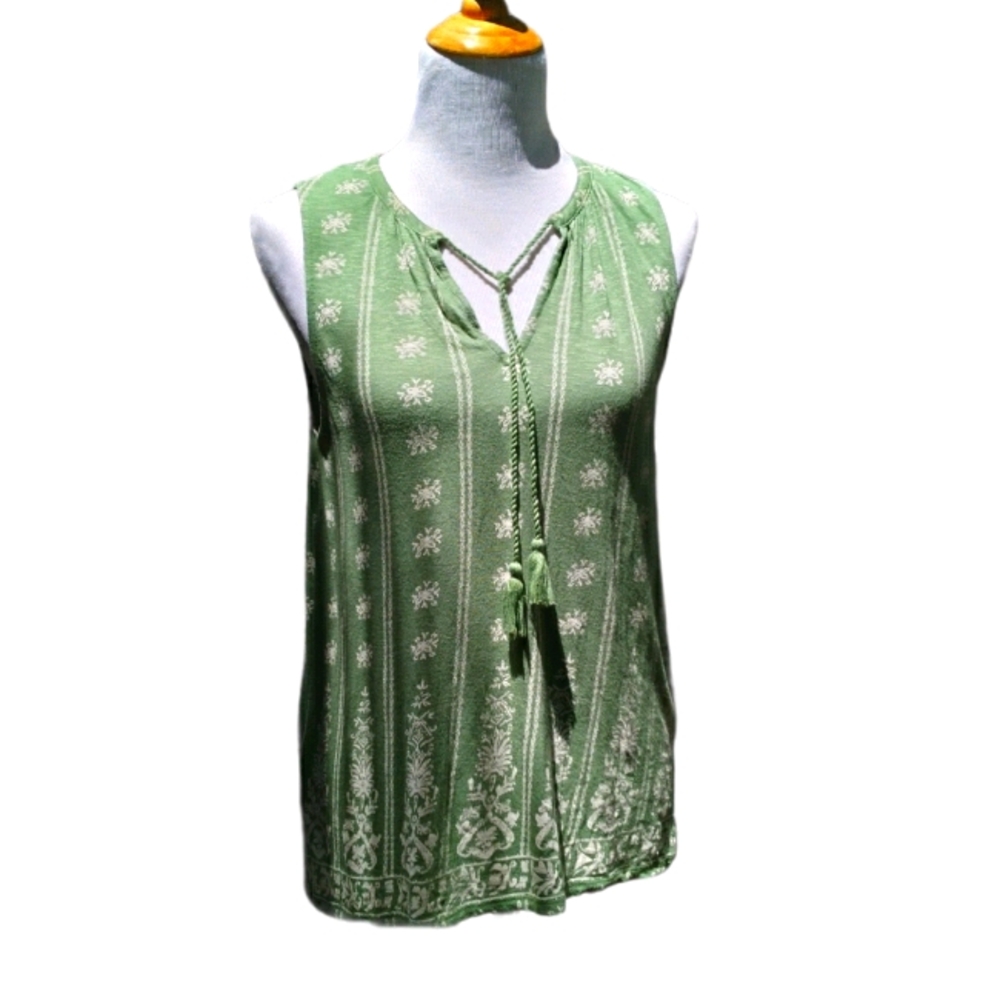 Lucky Brand top